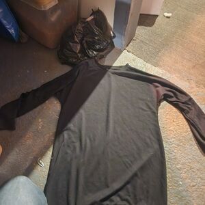 Long Long Black ⚫shirt